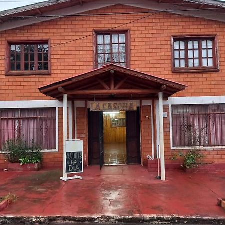 Отель La Casona Пуэрто-Игуасу Экстерьер фото