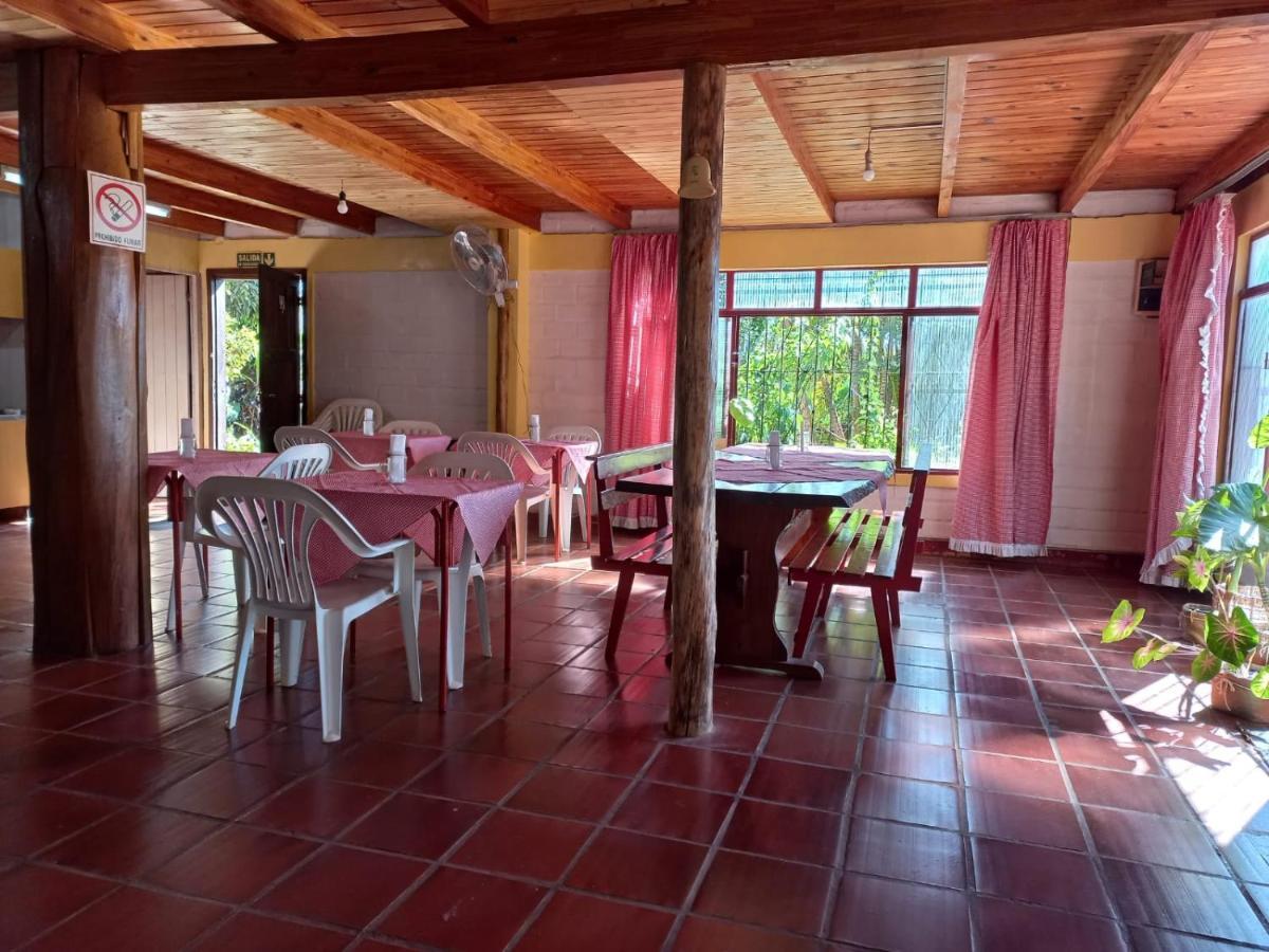 Отель La Casona Пуэрто-Игуасу Экстерьер фото