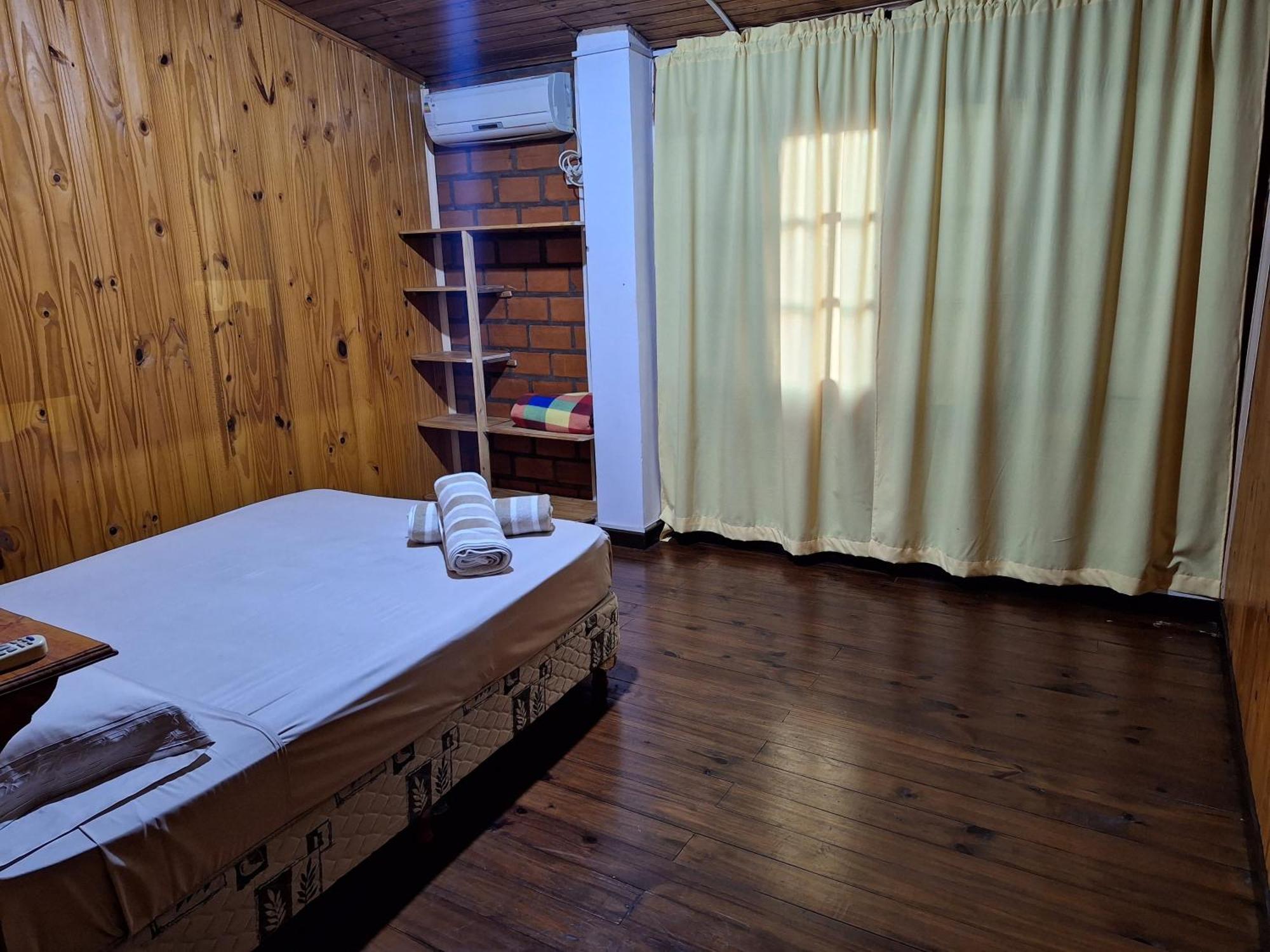 Отель La Casona Пуэрто-Игуасу Номер фото