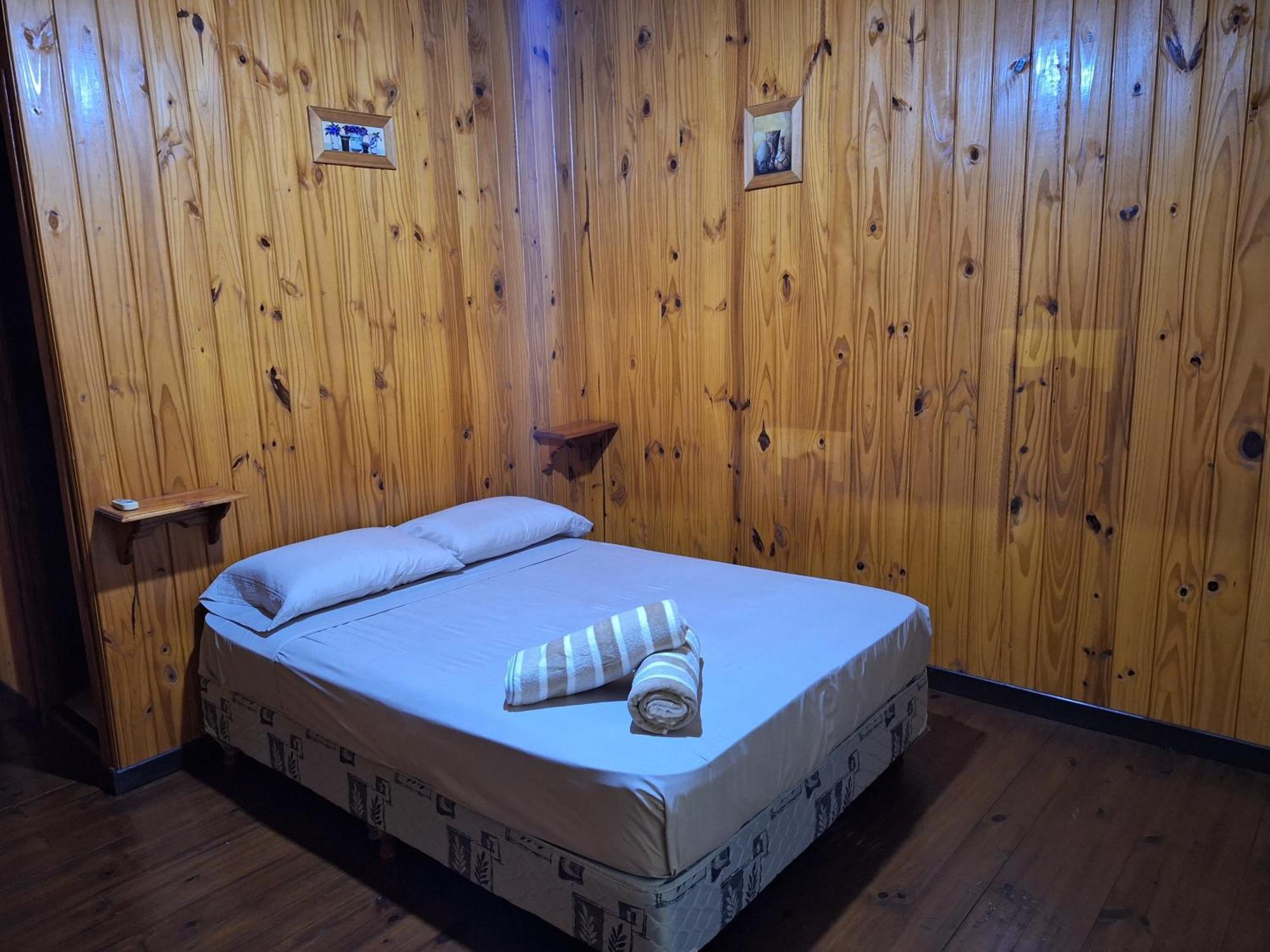 Отель La Casona Пуэрто-Игуасу Номер фото